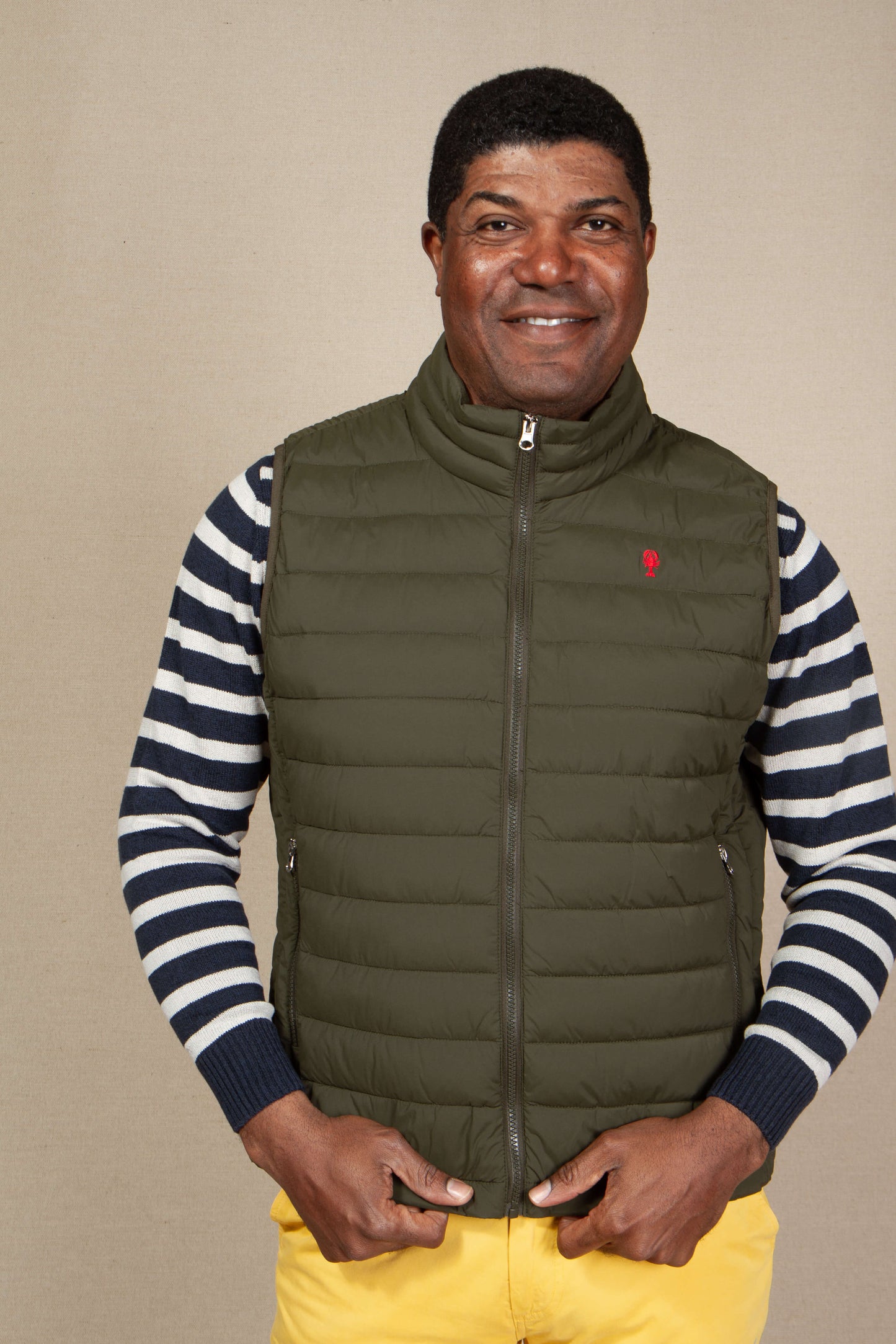 Sleeveless down jacket
