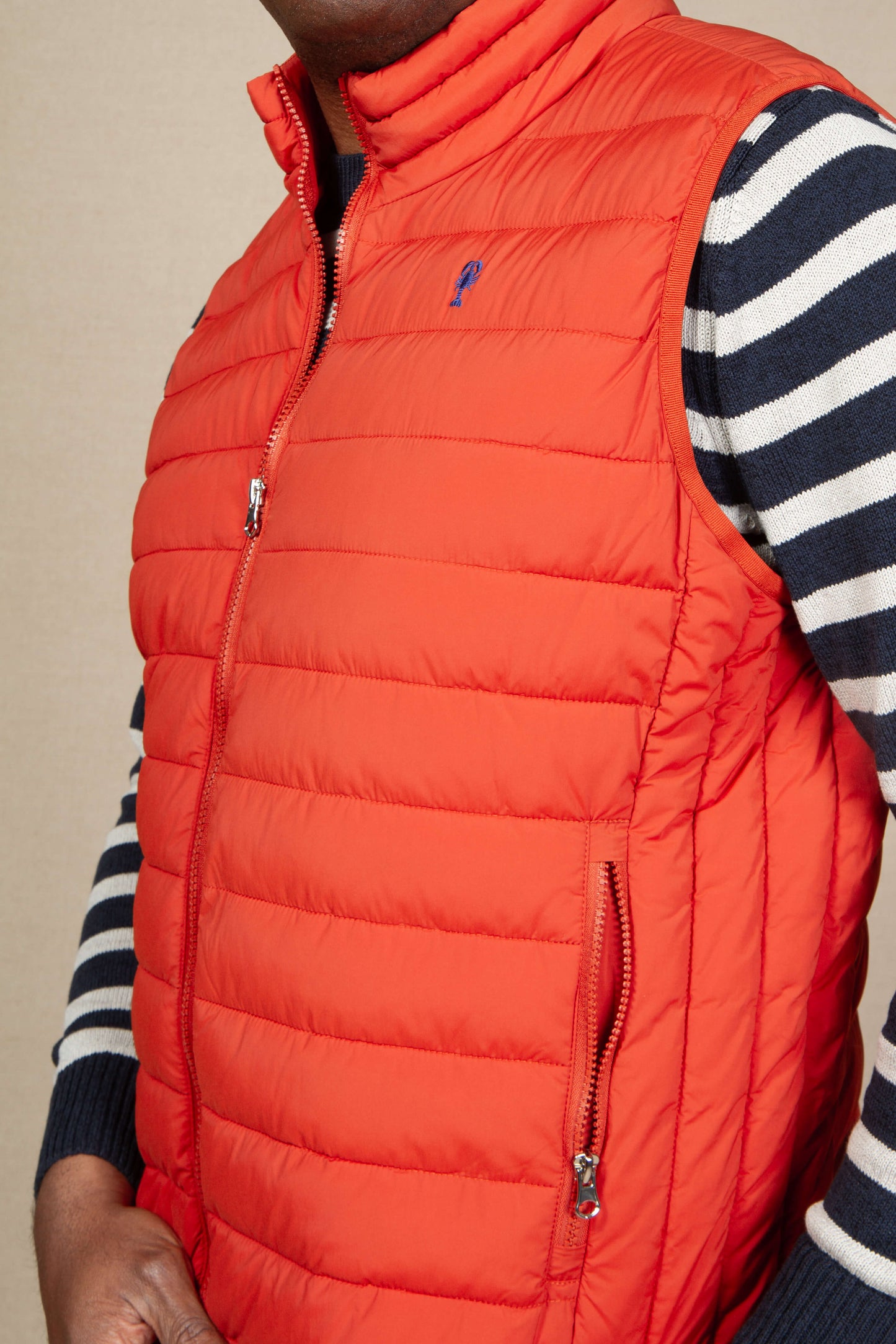 Sleeveless down jacket